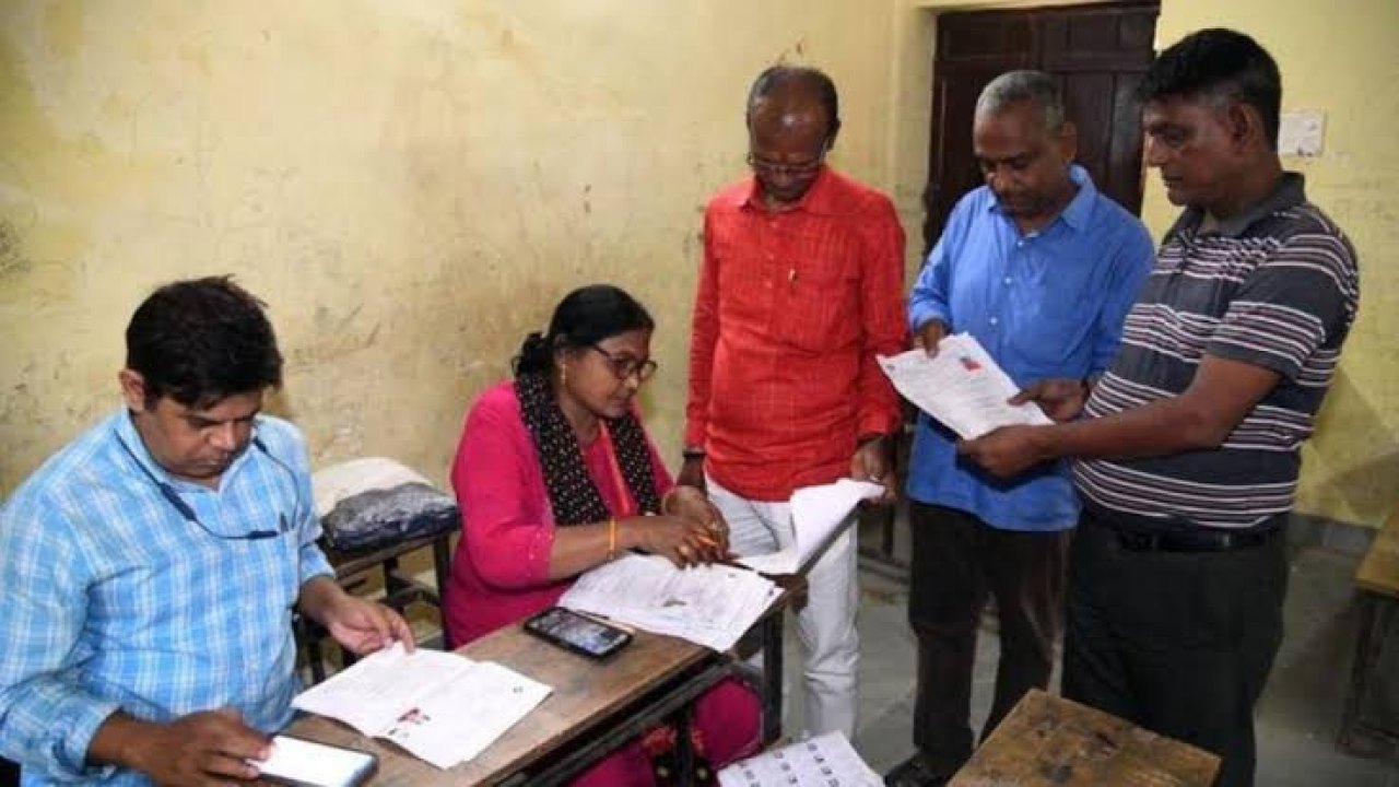 Voter Id : పాకిస్తానీలకు భారతీయ ఓటరు, రేషన్ కార్డులు.. ఎక్కడంటే?