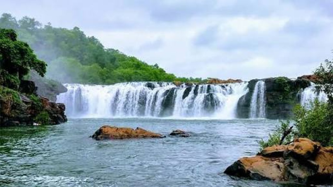 Bogatha waterfalls : ‘బొగత’కు రావొద్దు.. పర్యాటకులకు అధికారుల రిక్వెస్ట్
