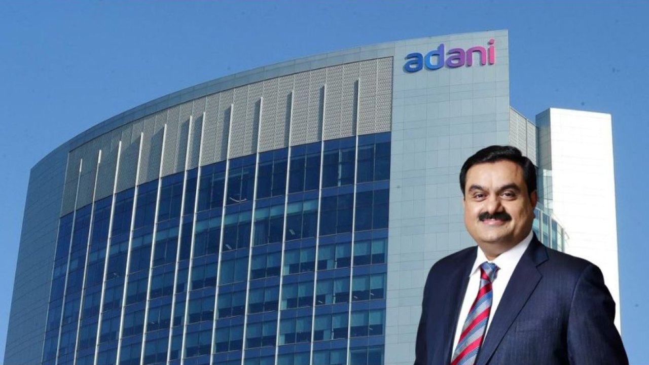 Adani Airports: విమానయాన రంగంలోకి అదానీ? ఊహాగానాలపై స్పష్టత!