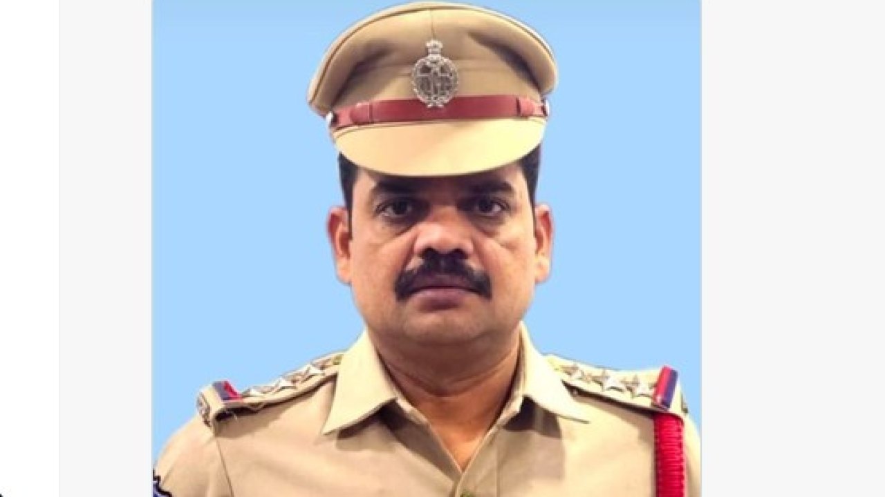 HYD : జూబ్లీహిల్స్ సీఐ కీచకపర్వం.. పెళ్లిపేరుతో నమ్మించి రూ.2 కోట్లు కాజేసి!