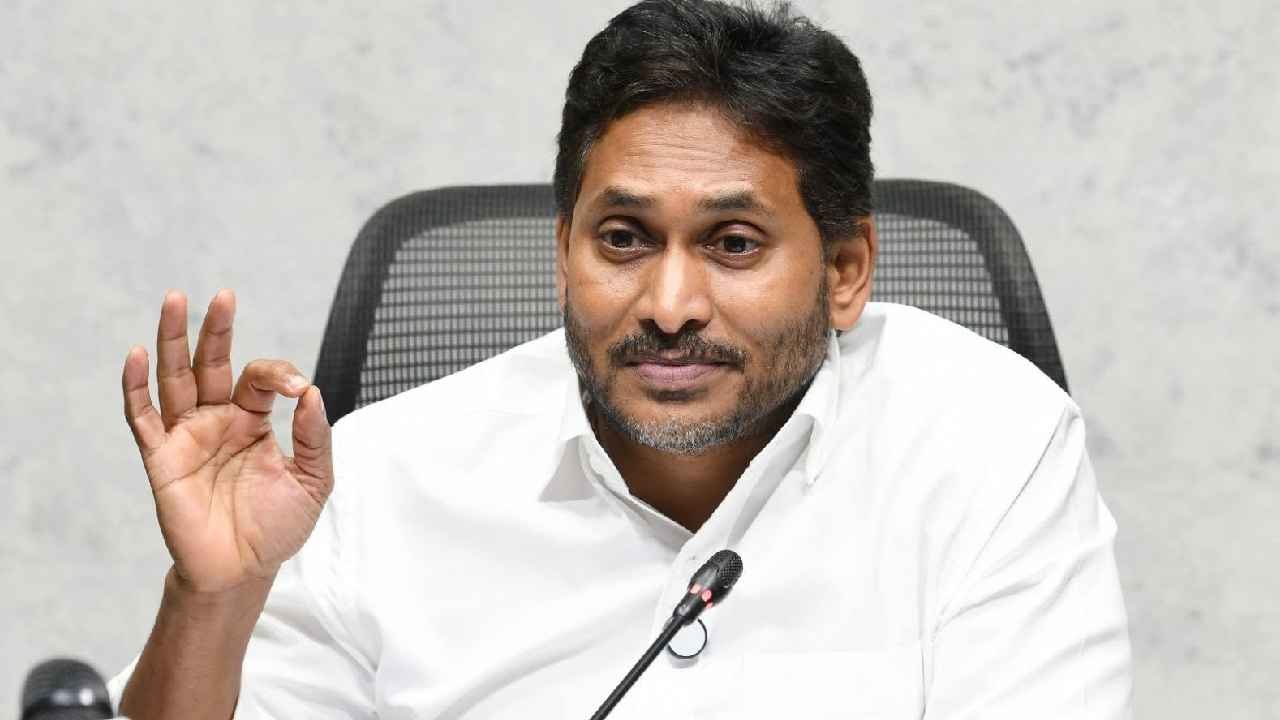 చంద్రబాబు ప్రభుత్వం సిగ్గుతో తలదించుకోవాలి- గుంటూరు ఘటనపై జగన్