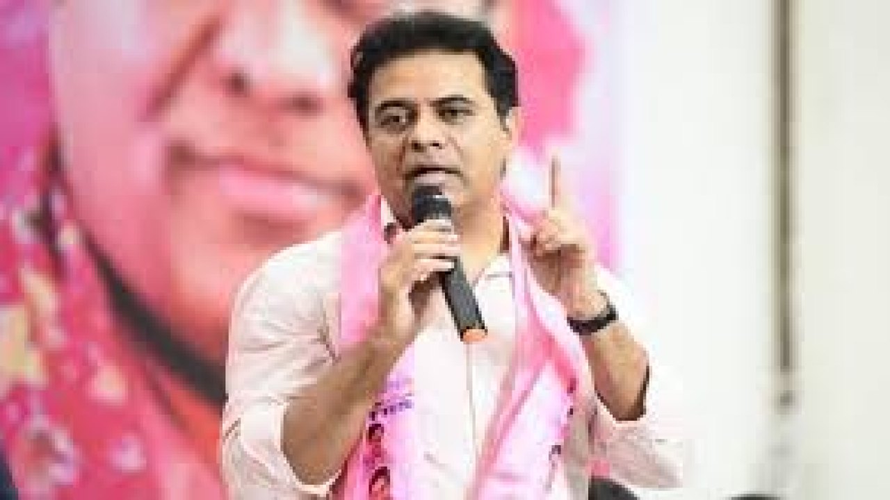 KTR : రేవంత్.. ఒక్కసారైనా సీఎంగా హుందాగా వ్యహరించు : కేటీఆర్