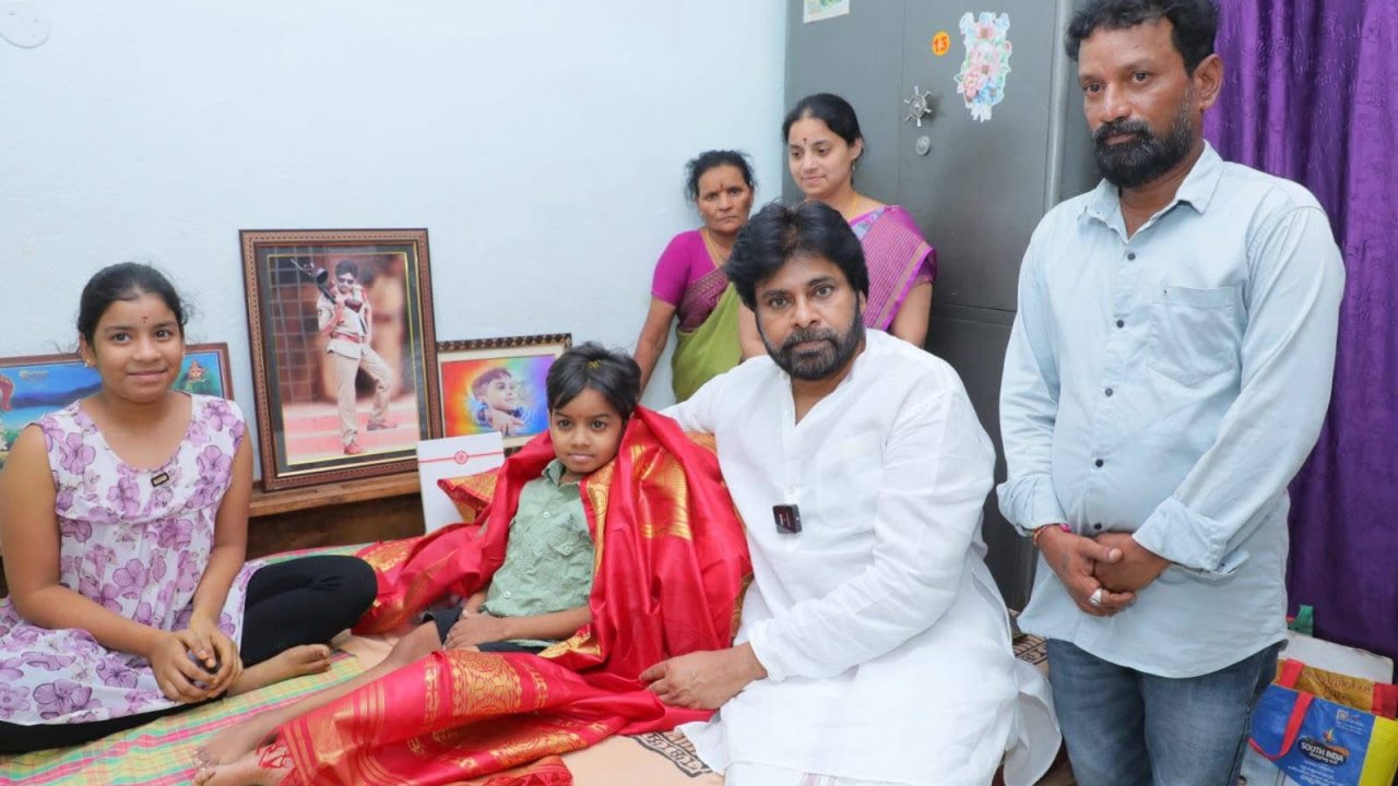 Warangal: జనసేనాని వీరాభిమాని నిరంజన్ కన్నుమూత