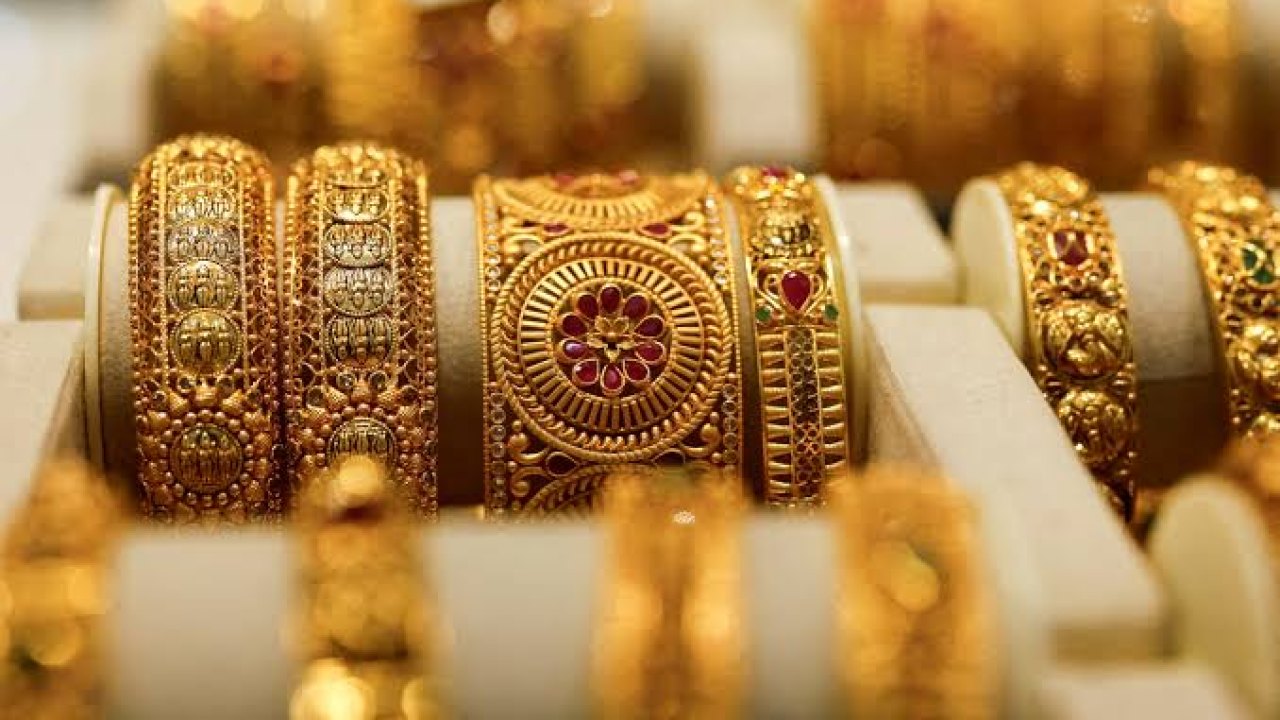 Gold price: పెరిగిన పసిడి ధరలు.. నాలుగు గంటల్లోనే వ్యత్యాసం!