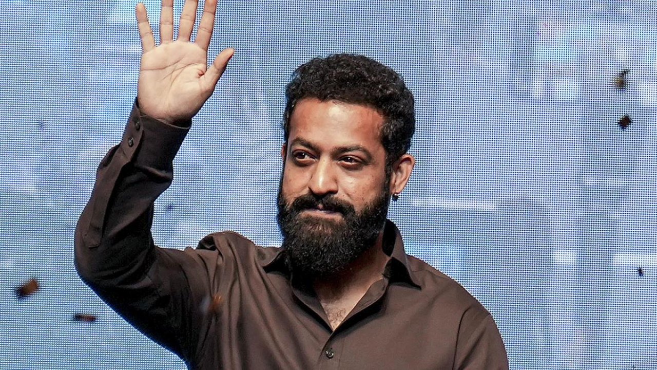 Tollywood: బిగ్ ట్విస్ట్‌.. NTR ప్రెస్‌నోట్‌లో ఆ ఒక్క‌టి ఎక్క‌డ‌..?