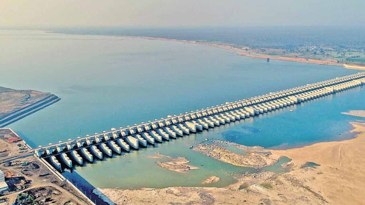 Kannepalli : నీటిని ఎత్తిపోయొచ్చు.. సీఎం రేవంత్కు విశ్రాంత ఇంజినీర్ల సంఘం షాక్!