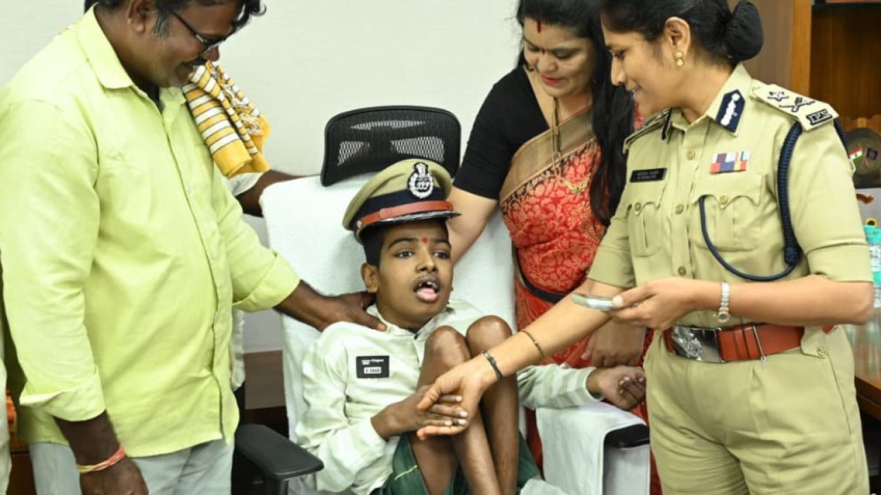malkajgiri: దివ్యాంగుడి కలను నిజం చేసిన సీపీ.. హృదయాలను గెలుచుకున్న మానవత్వం!
