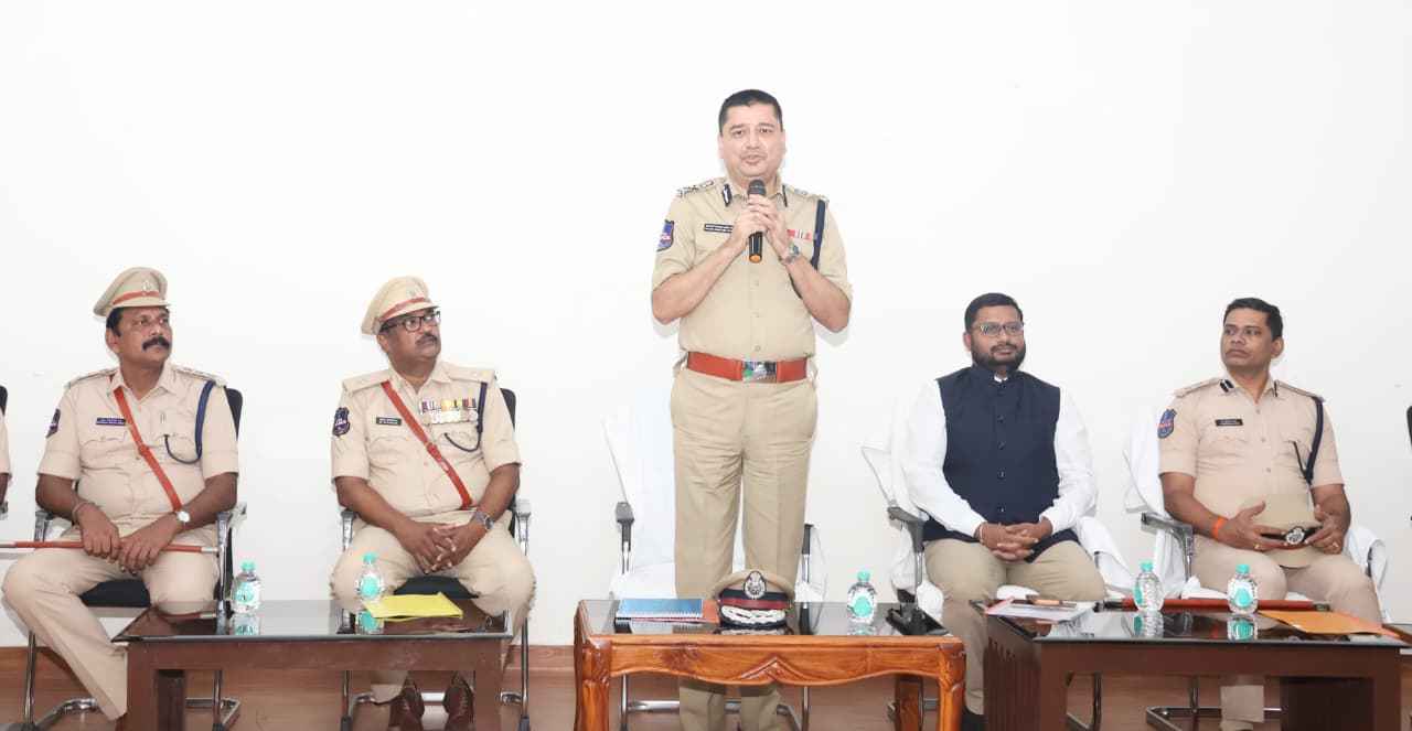 DGP Sanjay Kumar Jain: సాయుధ చైతన్య విద్యార్థుల ప్రతిభ ప్రశంసనీయం, బెటాలియన్ అభివృద్ధికి కృషి-డీజీపీ సంజయ్ జైన్