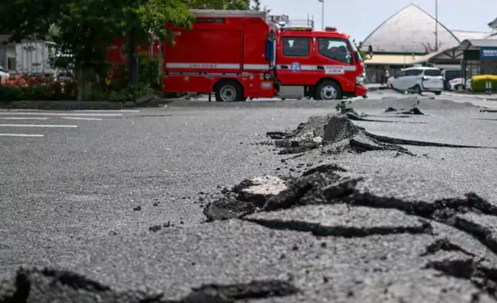 Japan Earthquake: జపాన్లో భారీ భూకంపం.. వణికిపోయిన టోక్యో నగరం!