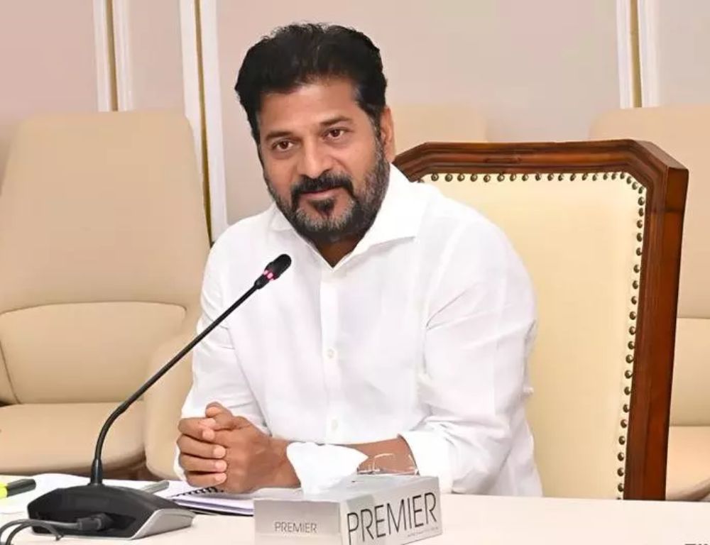 సీఎం రేవంత్రెడ్డి లండన్ టూర్ ముగింపు.. సాయంత్రం ప్రెస్మీట్పై ఉత్కంఠ!