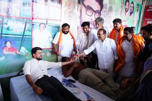 Eatala Rajendar: సినీ రంగంలోనే కాదు రాజకీయ రంగంలోనూ చరిత్ర సృష్టించారు-చిరంజీవిపై బీజేపీ ఎంపీ ప్రశంసలు