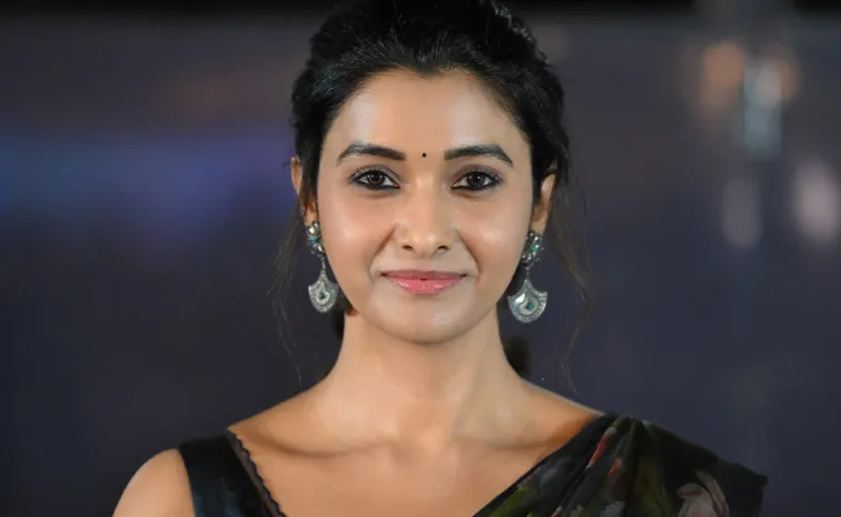 Priya Bhavani Shankar: తెలుగులో ఫస్ట్ బ్లాక్ బస్టర్..ఇక క్రేజీ ఆఫర్స్