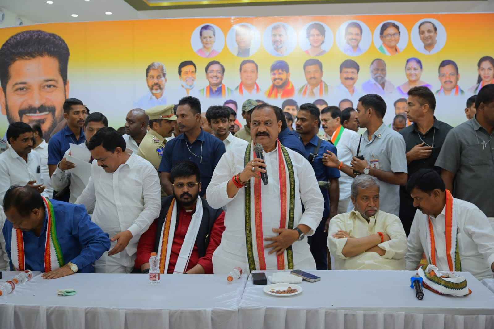 Mahesh Kumar Goud: పదేళ్ల బీఆర్ఎస్ పాలనలో ఏం చేశారు? మోదీ ఇంటికి పోవడం ఖాయం- మహేశ్ కుమార్ గౌడ్