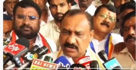 Congress : రేవంత్కు షాకిచ్చిన పీసీసీ చీఫ్.. ‘రేవూరి’ అభ్యర్థిత్వ ప్రకటన చెల్లదు