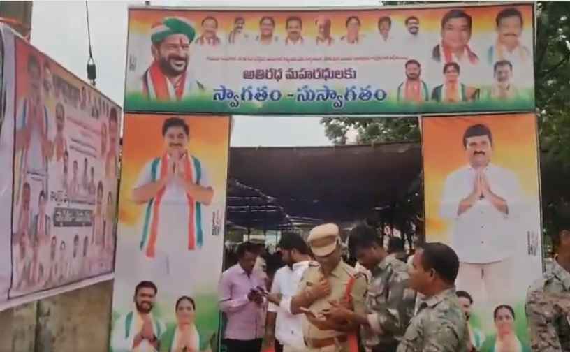 Konda Surekha: కాంగ్రెస్లో కలకలం.. ప్రభుత్వ కార్యక్రమాల ఫ్లెక్సీలు, శిలాఫలకాల్లో కనిపించని కొండా సురేఖ పేరు, ఫొటో.. ఏం జరుగుతోంది?