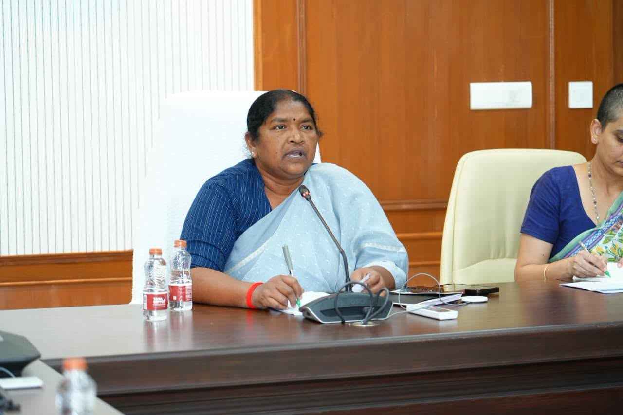 Danasari Seethakka: మహిళా సంఘాలకు మిల్లింగ్ బాధ్యతలు.. సీఎం రేవంత్ నిర్ణయంపై మంత్రి సీతక్క హర్షం
