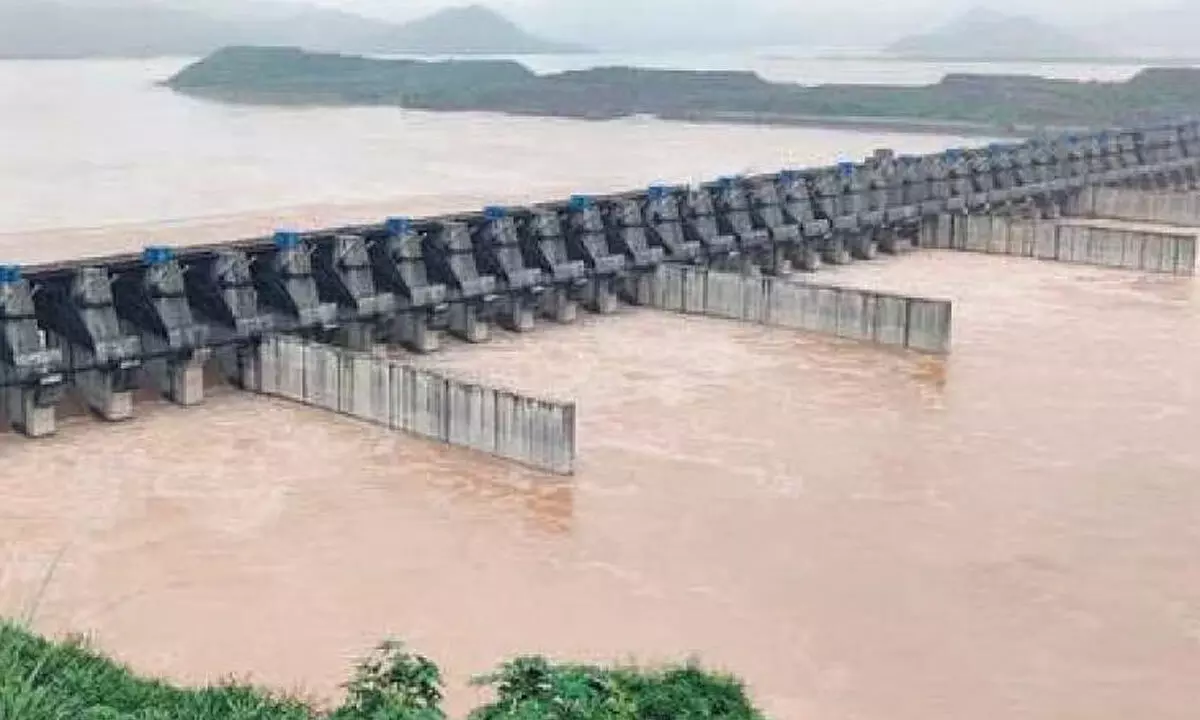 Telangana: పోలవరానికి పోటెత్తిన గోదావరి.. 48 గేట్లు ఎత్తివేత!