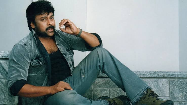 Chiranjeevi: ఆ రెండు సినిమాలు ఆగిపోలేదు..కానీ!