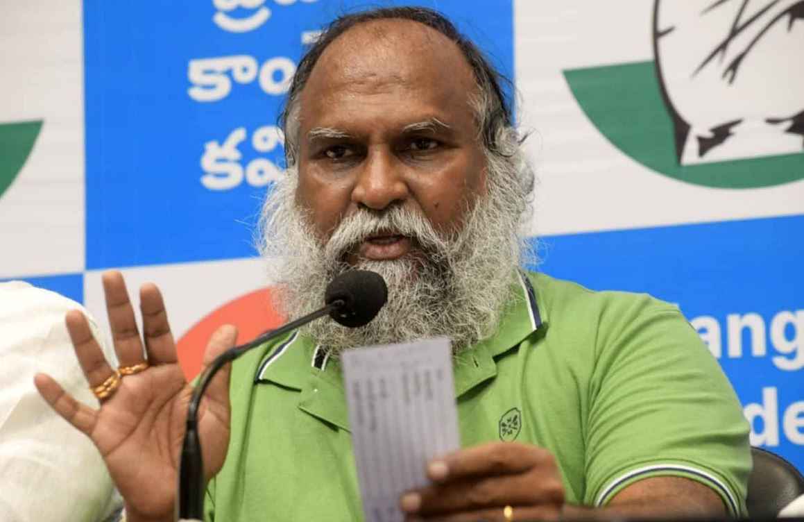 Jagga Reddy: ప్రధాని మోదీ ఎవరికీ చెప్పకుండా పాకిస్తాన్ వెళ్లారు, దానిపై ఎందుకు మాట్లాడరు? బీజేపీపై జగ్గారెడ్డి ఫైర్