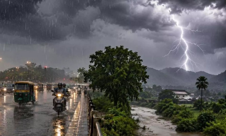 Heavy Rain Alert: బంగాళాఖాతంలో అల్పపీడనం.. పలు రాష్ట్రాలకు రెడ్ అలర్ట్!