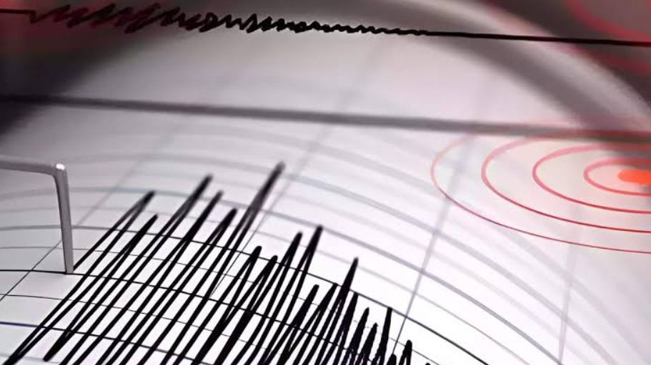Ladakh Earthquake: లడఖ్లో భూకంపం.. 5.5 తీవ్రతతో ప్రకంపనలు!