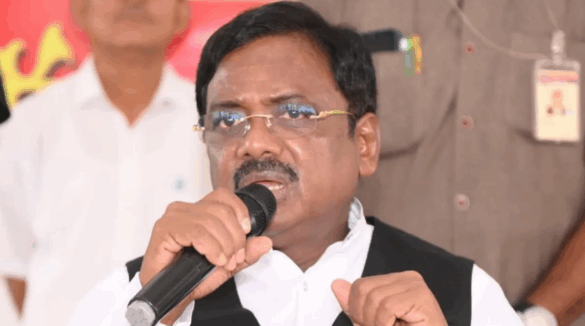 Congress: కేసీఆర్ పై సంచలన వ్యాఖ్యలు చేసిన మంత్రి వివేక్!..