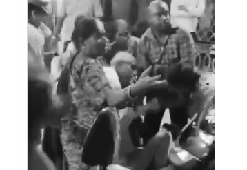 Crime : లవ్ మ్యారేజ్‌కు సాయం చేశాడని.. యువకుడిపై కిరాతకం
