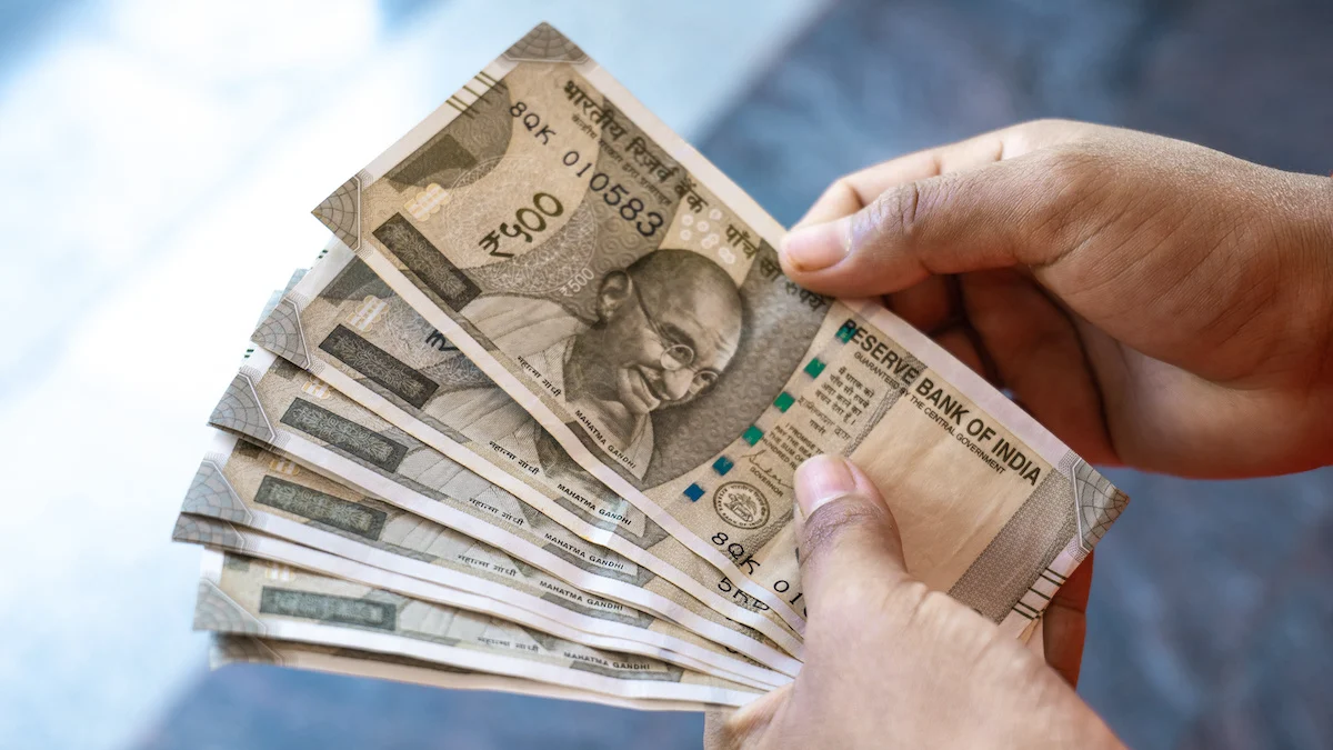 NHAI: కారులో హైవేపై వెళ్తున్నారా..? ఫొటో తీసి పంపితే చాలు.. రూ.1000 రివార్డ్!