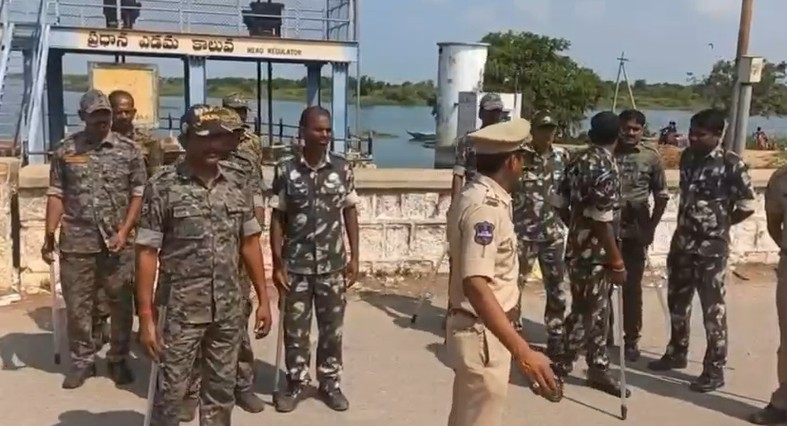 పోలీసుల వలయంలో జూరాల ప్రాజెక్టు.. రైతుల ధర్నా పిలుపుతో అలర్ట్!