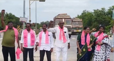 BRS : తెలంగాణ భవన్‌కు బీఆర్ఎస్ నేతలు.. రాష్ట్రవ్యాప్త నిరసనలకు పిలుపు