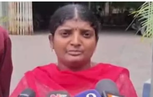 HYD : పాతబస్తీలో ఎంఐఎం అరాచకాలు.. మహిళా బీఎల్వోపై దాడి