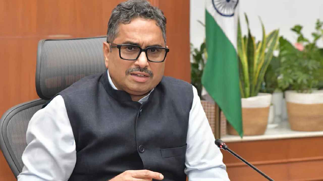 గనులు, భూగర్భ వనరుల శాఖపై సీఎస్ సమీక్ష.. ఇసుక అక్రమ రవాణపై కఠిన చర్యలకు ఆదేశం