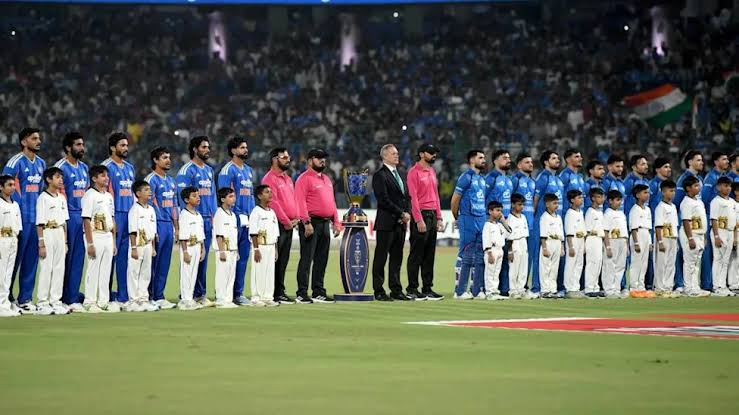 భారత్-అఫ్గాన్ మ్యాచ్‌లో వందేమాతరం పూర్తి గీతం.. వేడెక్కిన రాజకీయాలు!