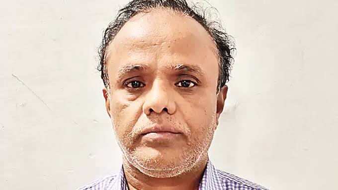 Hyderabad: నకిలీ ఆస్తులు-కోట్ల రుణాలు.. వెలుగులోకి సబ్ రిజిస్ట్రార్ లీలలు!..