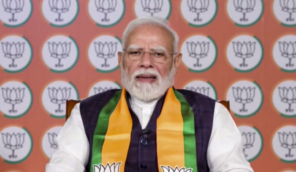 Pm modi : అభివృద్ధి జరగాలి..దేశానికి దూరంగా కాదు : ప్రధాని మోడీ