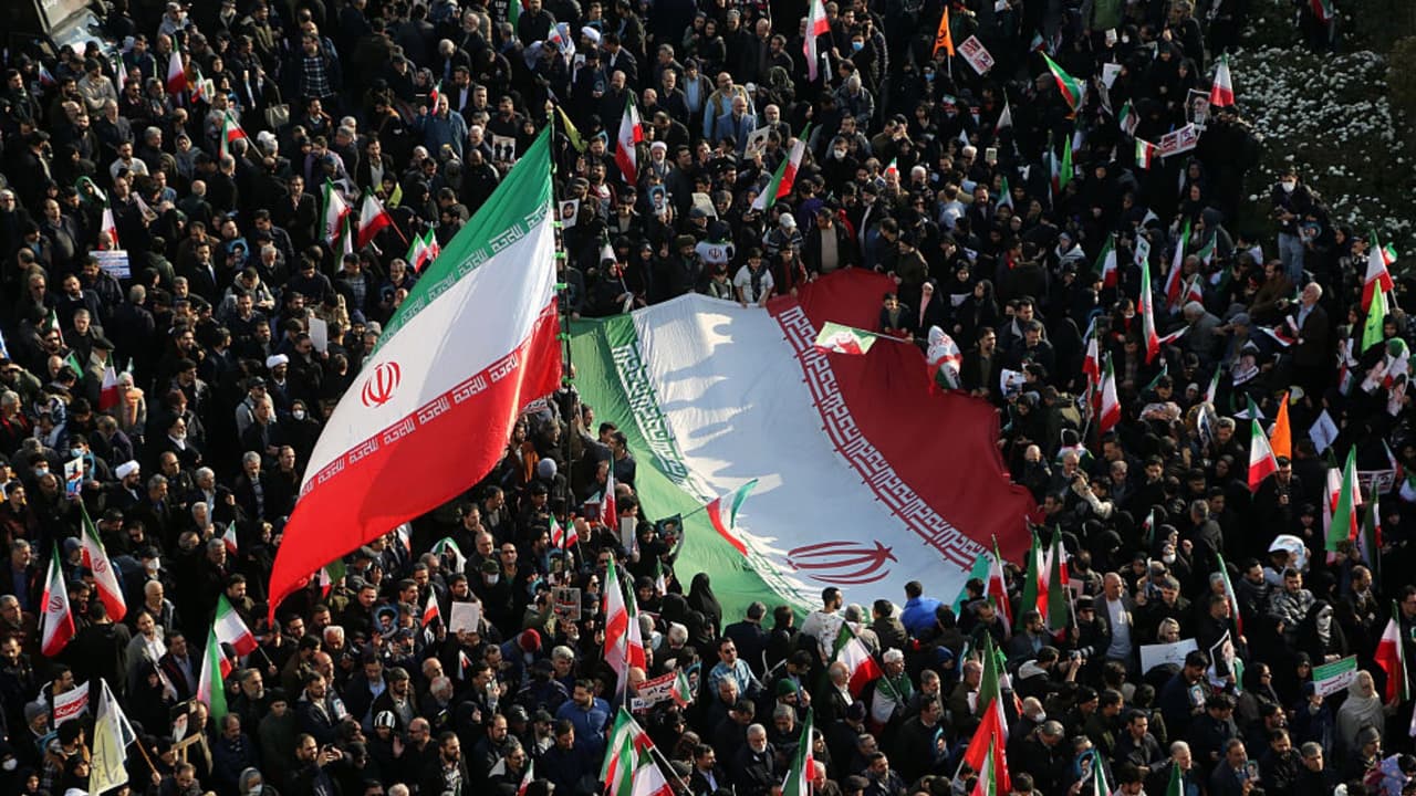 Iran Crisis: దివాలా అంచున ఇరాన్.. 380% రేట్లు పెరిగిన నిత్యవసర సరుకులు.. ఆకలి రాజ్యంగా మారుతుందా..?