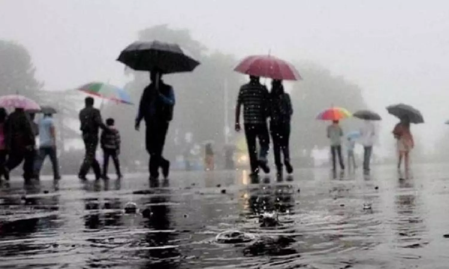Telangana: తెలంగాణపై వాయుగుండం ప్రభావం.. ఈ జిల్లాలకు రెడ్ అలర్ట్!..