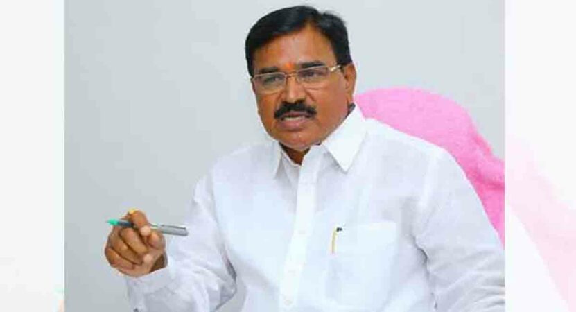 BRS : తప్పు పోలీసులదే.. బీఆర్ఎస్ ఎమ్మెల్సీల అరెస్ట్ అక్రమం : నిరంజన్ రెడ్డి