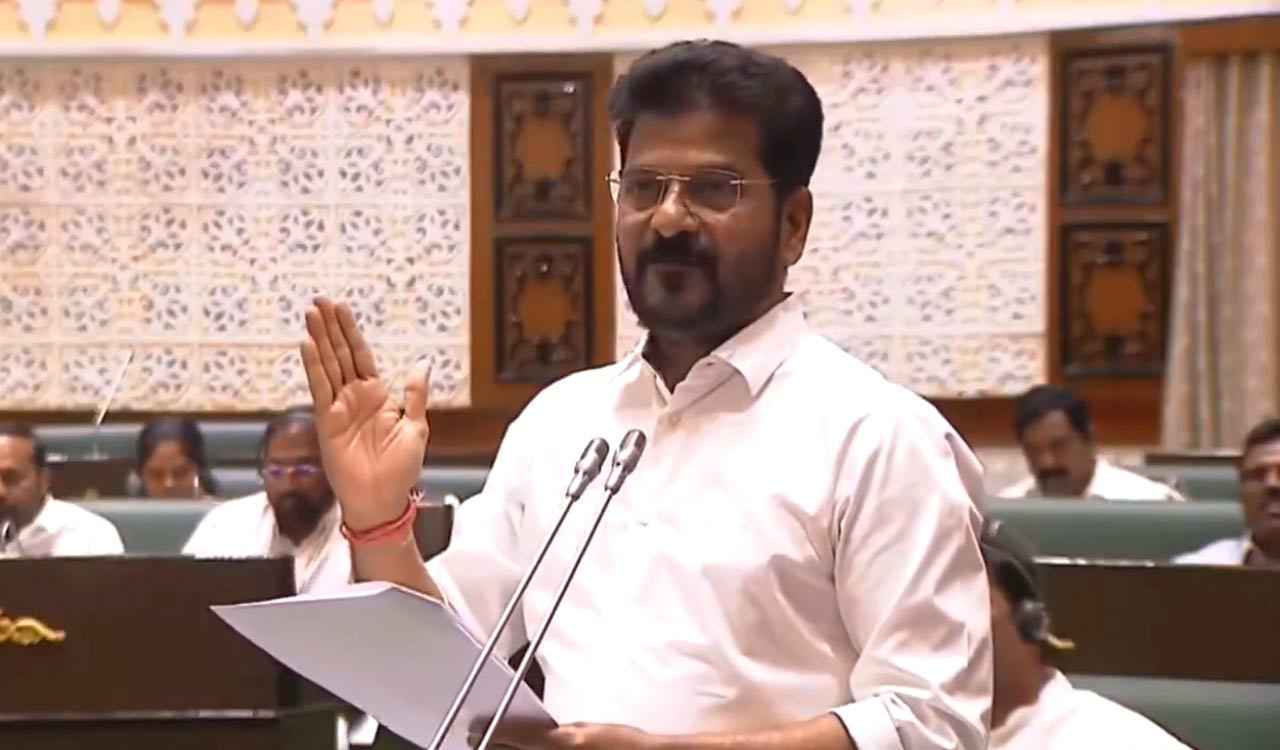 Cm Revanth: భూములు కొల్లగొట్టేందుకే.. నిషేధిత జాబితా నుంచి తొలగించాలంటున్నారు- సీఎం రేవంత్