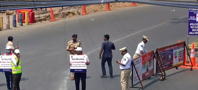 Hyderabad: వాహనదారులకు అలర్ట్.. ఈ రూట్ లో రెండేళ్ల పాటు తప్పని తిప్పలు!..
