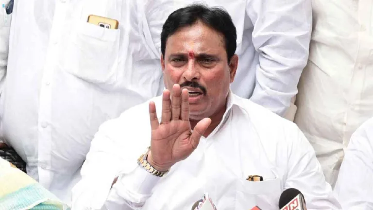 Danam Nagender: ఎమ్మెల్యే అంటే భయం లేదా? నేను లేకుండా లాటరీ ఎలా తీస్తారు? అధికారులపై దానం ఫైర్