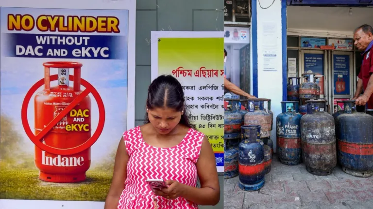 LPG-E-KYC: గ్యాస్ వినియోగదారులకు అలర్ట్.. ఈ-కేవైసీ పూర్తి చేసేందుకు దగ్గరపడుతున్న డెడ్‌లైన్!..
