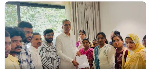 BRS : ఆరోగ్య శ్రీపై రేవంత్ ఉత్తమాటలు.. 18 నెలలు జీతాలివ్వకపోతే ఎలా బతకాలి? : హరీశ్ రావు