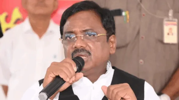 Congress: కేసీఆర్ పై సంచలన వ్యాఖ్యలు చేసిన మంత్రి వివేక్!..