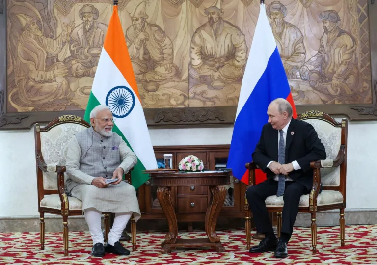 PM Modi: 'యుద్ధం కాదు.. శాంతే మార్గం' పుతిన్ ముందే మోదీ శాంతి మంత్రం!