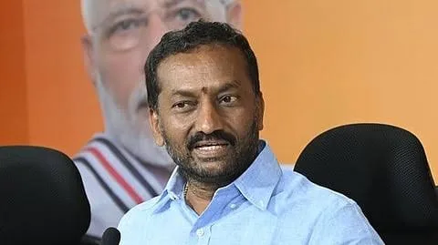 TG : కాంగ్రెస్ను స్థాపించింది బిట్రీష్ వాడు..‘డివైడ్ అండ్ రూల్’ దాని సిద్ధాంతం : రఘునందన్ రావు