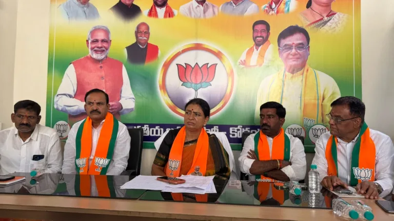 Telangana:ఆ మాటలు సీఎం చేతకానితనానికి పరాకాష్ఠ.. బీజేపీ ఎంపీ డీకే అరుణ!..