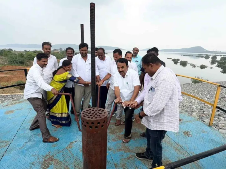 Jupally: లక్ష ఎకరాలకు సాగునీరు.. నార్లాపూర్ నుంచి ఎల్లూరు రిజర్వాయర్‌లోకి నీటి విడుదల