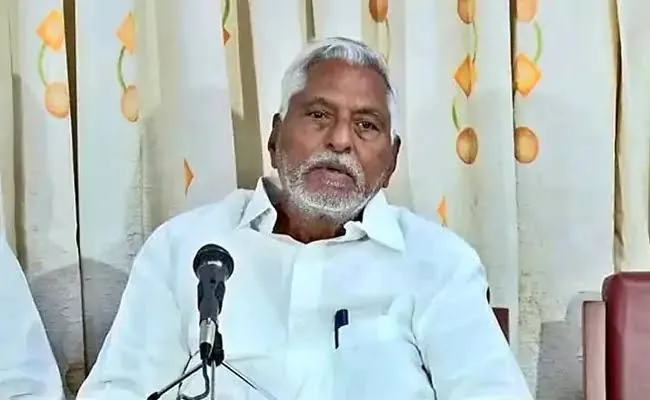 BRS : నీకు జ్ఞానం ఉందా రేవంత్ రెడ్డి.. నేతన్నలను మోసం చేశావ్ : జీవన్ రెడ్డి