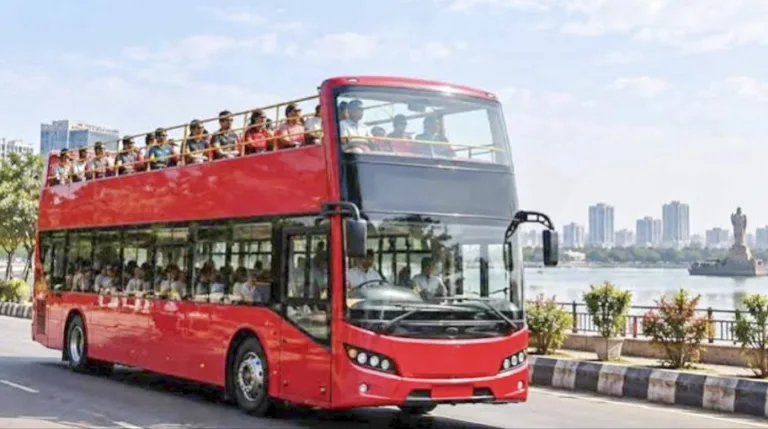 HydDoubleDeckerBus: డబుల్ డెక్కర్ బస్సులేవి? పర్యాటక శాఖపై విమర్శలు!